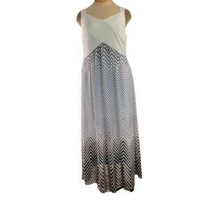Amanda Lane Women's 14W White & Black Chevron Striped Sleeveless Maxi‎ Dress